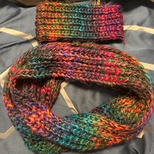 Betsy Johnson scarf with matching headband